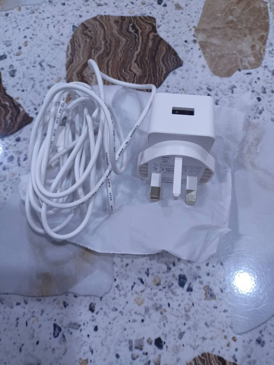 السلام عليكم
كاميرا للبيع جديدة غير مستخدمه فول HD
شرط الشغل فول مواصفات 
تفاصيل اكثر الاتصال بالرقم ***********
