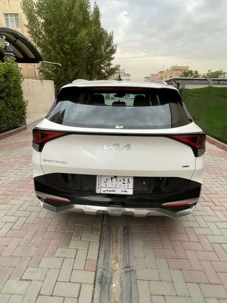 ياالله 
السلام عليكم سبورتج 2022  EX هايبرد  وارد كوري 

حجم المكينه : 1600 تيوبو + نظام هايبرد     
             ماشيه : 60 الف كيلو  
           الايرباك : دركه فقط 
الضرر : صبغ حافة البنيد وخشم الجاملغ 
 
           
#المواصفات
1. شاشه كبيره
2. بصمه
3. شحن وايرليس
4.تشغيل عن بعد 
5. كامرا
6. رادارات جانبيه
7. رادار امامي
8. لايتات لد 
9. بكلايت لد 
10. كشنات جلد مشمشي
11.هيترات بالكشنات
12. ويل كب 
13.اشاير بالمري
14.كيجات دجيتل 
15. قطعتين تبريد 
16. تبريد بيانو 
17. تحكم 
18. نظام سبورت ايكو عادي
19. فور ويل 4x4
20.ايقاف ذاتي اوتو ستوب
21.حساسات خلفيه
22. اوتو هولد 
23. نظام منحدرات 
24. كشنات كهرباء

السعر اتصل وتدلل مرقم بغداد 
تفاصيل اكثر هذا رقمي *********** تحياتي 
مكاني بغداد زيونه
