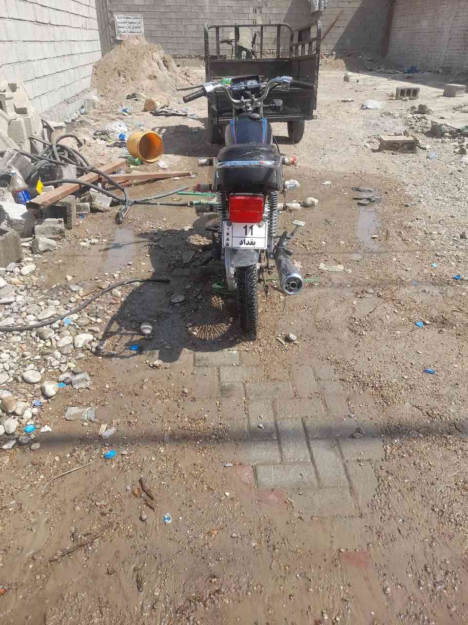 السلام عليكم للبيع تايكر اربعه كير موديل 24 شغال كلشي مابي. شلعه معدل فوول سعر 275 بي مجال حك جيه للاستفسار اتصل ***********
