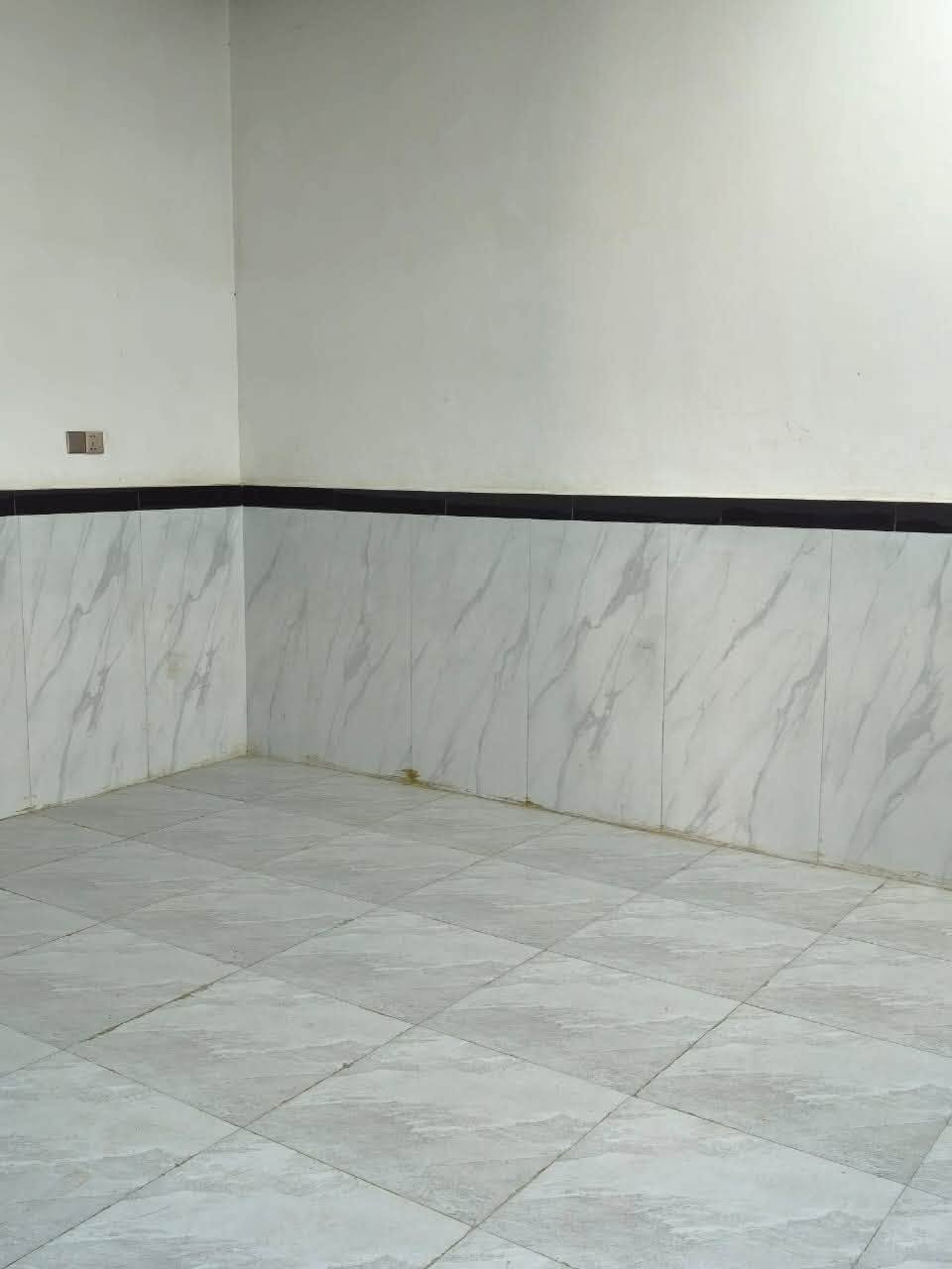 بيت للاجار التنومه شارع القاطع البيت نضيف ايجاره 450 للاستفسار ***********
