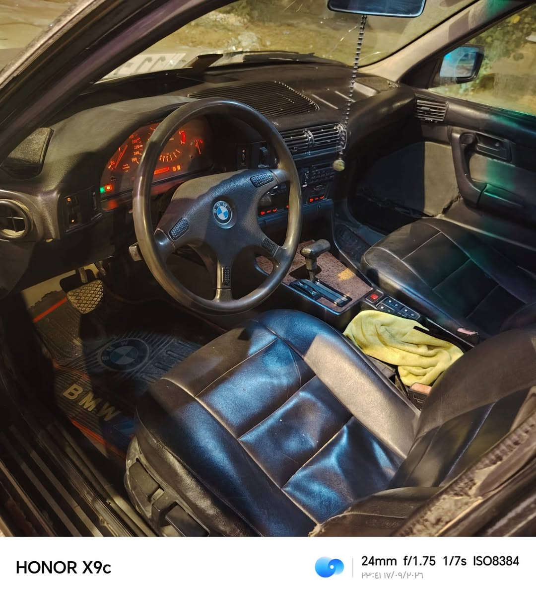سلام عليكم
للبيع سعر قفل 37 

535 عليه مكينه 30 مفتوح شرط النعومة 

رقم بغداد سنويه جديده 31 هزه جديده 

سياره كير مكينه حداديه جاهزه خير من الله 

كهربائييات كله شغاله وارد يابان بدون ضربة قوية أو

 دواخل 

ويل أصلي رياضي 17

نواقص دعاميه اماميه وبطاين مو حلوات فقط 

عنواني بابل جبله ***********

نص مكتوب في الصور:
- HONOR X9c 24mm f/1.75 1/20s ISO3656 ٢٢:٣٩ ١٧/٠٩/٢٠٢٤
- HONOR X9c 24mm f/1.75 1/20s ISO4769 1403/09/06 23:37
- HONOR X9c 24mm f/1.75 1/20s ISO4769 ٢٣:٣٨ ١٧/٠٩/٢٠٢٦
- HONOR X9c 24mm f/1.75 1/20s ISO4366 ٣٣:٣٨ ١٧/٠٩/٢٠٢٦
- HONOR X9c 24mm f/1.75 1/7s ISO8384 ٢٣:٤١ ١٧/٠٩/٢٠٢٦