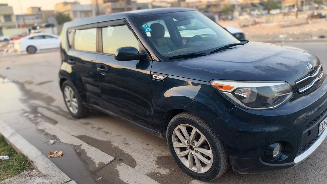 kia soul 2018
السلام عليكم كيا صول للبيع محرك gdi 2000 الكير AT بدون حادث من امريكا بالعراق فقط باب عكس السائق ماشيه 112mi مكينة كير تبريد صدر كله ممتاز مواصفات معروفه رقم بغداد الدولي السنويه لل2029 باسمنا المكان بغداد للاستفسار اتصال على *********** واتس اب موجود 
السعر 99
سونار موجود صور امريكا موجوده
