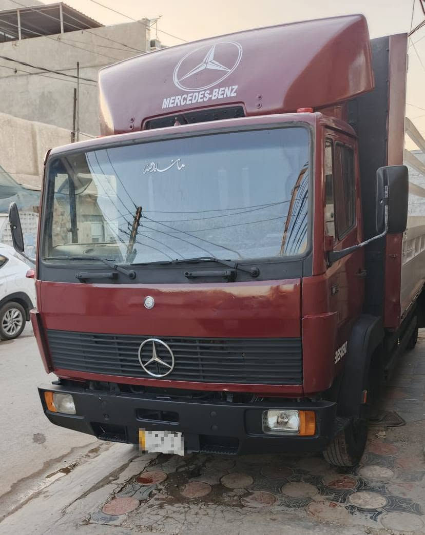 للبيع البه موديل 1992 سته برغي ومكينه سته بستم طول سته وربع فرشه البدي حديد وجسور شيلمان باب جك تخم تاير وسبير كلهن جدد كهربائيات كلها شغاله دشبول والساعات سياره صبغ عام اثر جراد بدون ضربه رقم ديالى مشروع وطني تحويل ثاني يوم  مكان بغداد للاتصال *********** رجاءا الموشراي لا يتصل ولا يعلق
