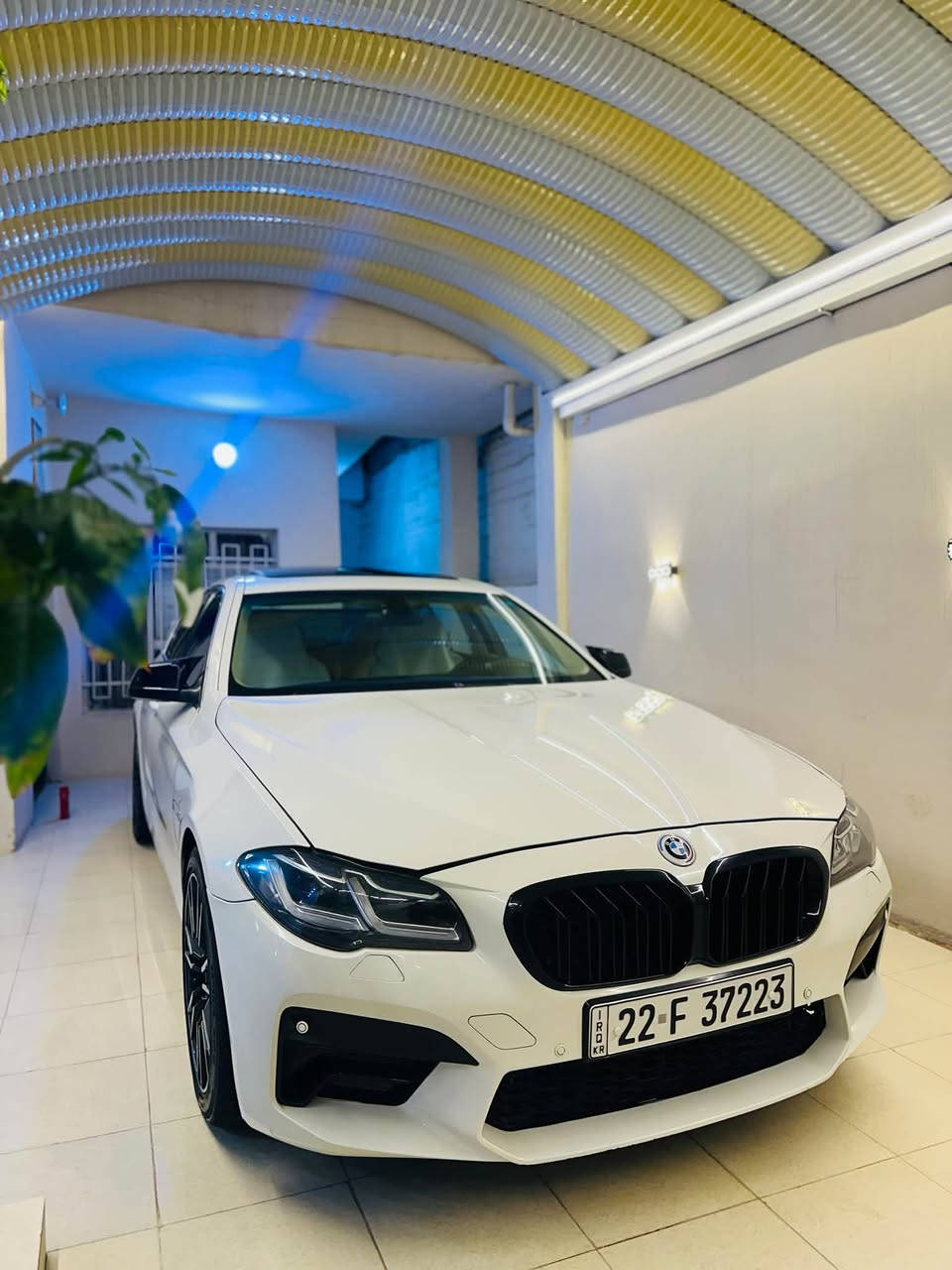 BMW_F10 2011
-------------------------------------

#السعر : 152$ وبيه مجال 

‏

#رقم الهاتف : ***********

#رقم السيارة : اربيل

#مكان السيارة : واسط/العزيزية 

-------------------------------------

السلام عليكم 

للبيع فقط F10 موديل 2011 حجم 530 نوزل قصير 6 سلندر سيارة وارد خليجي مكفولة من ضربة بيه صبغ قطعتين  رقم اربيل جديد كت M كامل سيارة محدثة G  

موصفات

1-بصمة + 

2-محرك 6🚀+كير كوبرا 8 نمر⚙️ مكفولات

3-شفتات ستيرن  

4-تبريد قطعتين  ❄️

5-سلايت ⚔️

6-مراية داخلية+ الجانبية عاكسة⚔️

7-تحكمات ستيرن ⚔️

8-مري شفط 📱

9-فان منفصل 💨

10-داخل بيجي  ⚔️

11-شاشة اعطال🖥

12-شاشة صغيرة 💽 

13-نظام قيادة طبيعي + سبورت + سبورت بلص ⚔️

14_بردة كهرباء

15-حساسات  امامية خلفية 🔥

16-ويل حجم 19 M تو سايز   ⚔️

17-صدر امامي خلفي جديد⚒

18-سايد بريك كهربائي 

19-انارة ترحيب خارجية 💡

20-لايت اوتو 

21-اوتو هولد 

-------------------------------------
