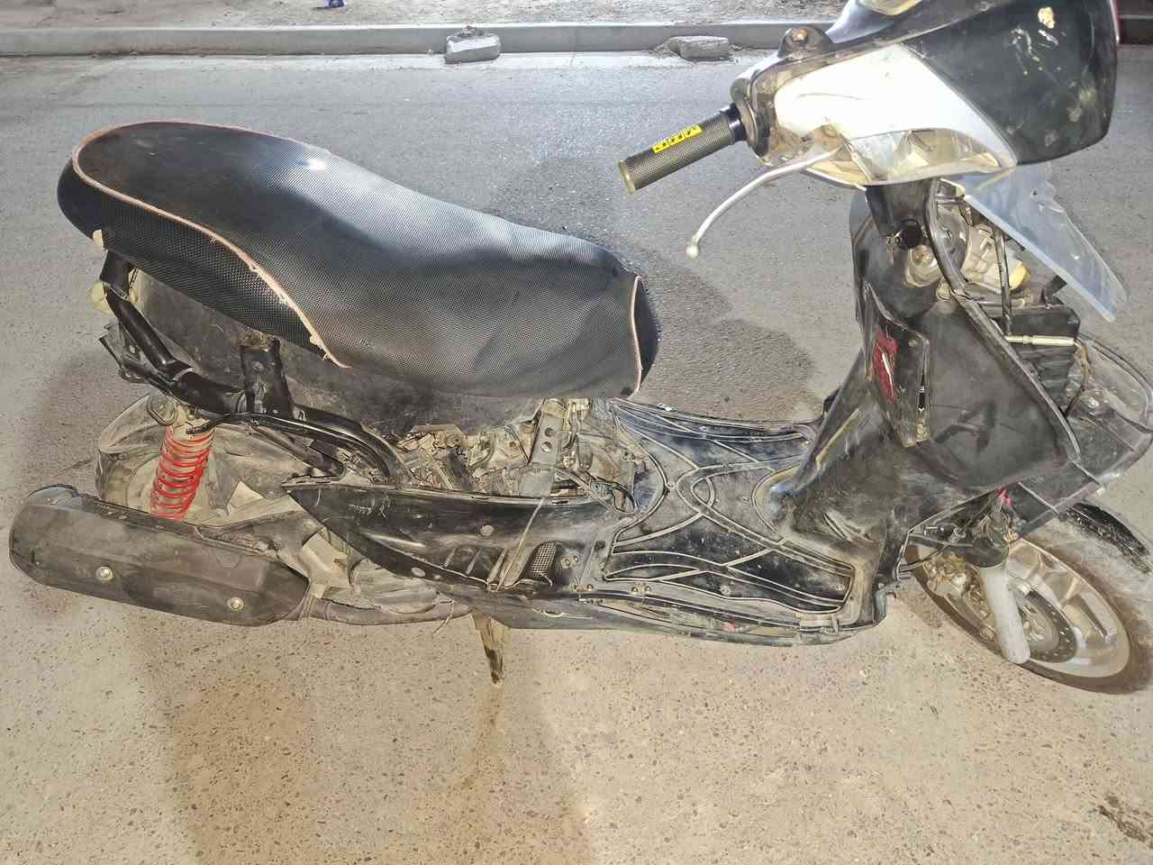 سلام عليكم من رخصه الادمن       سكنس نثيه للييع مكينه مزود 58.5 كلج امامي رياضي سبرك خلفي مال كلج رياضي عوزها شويه ترتيبات خارجيه المكينه تخبل ناعمه لا دخان لا تنقيص شلعه و معدل  السعر 350 الف و بيها مجال حك الجيه مكاني بغداد حي الجهاد  للستفسار ***********
