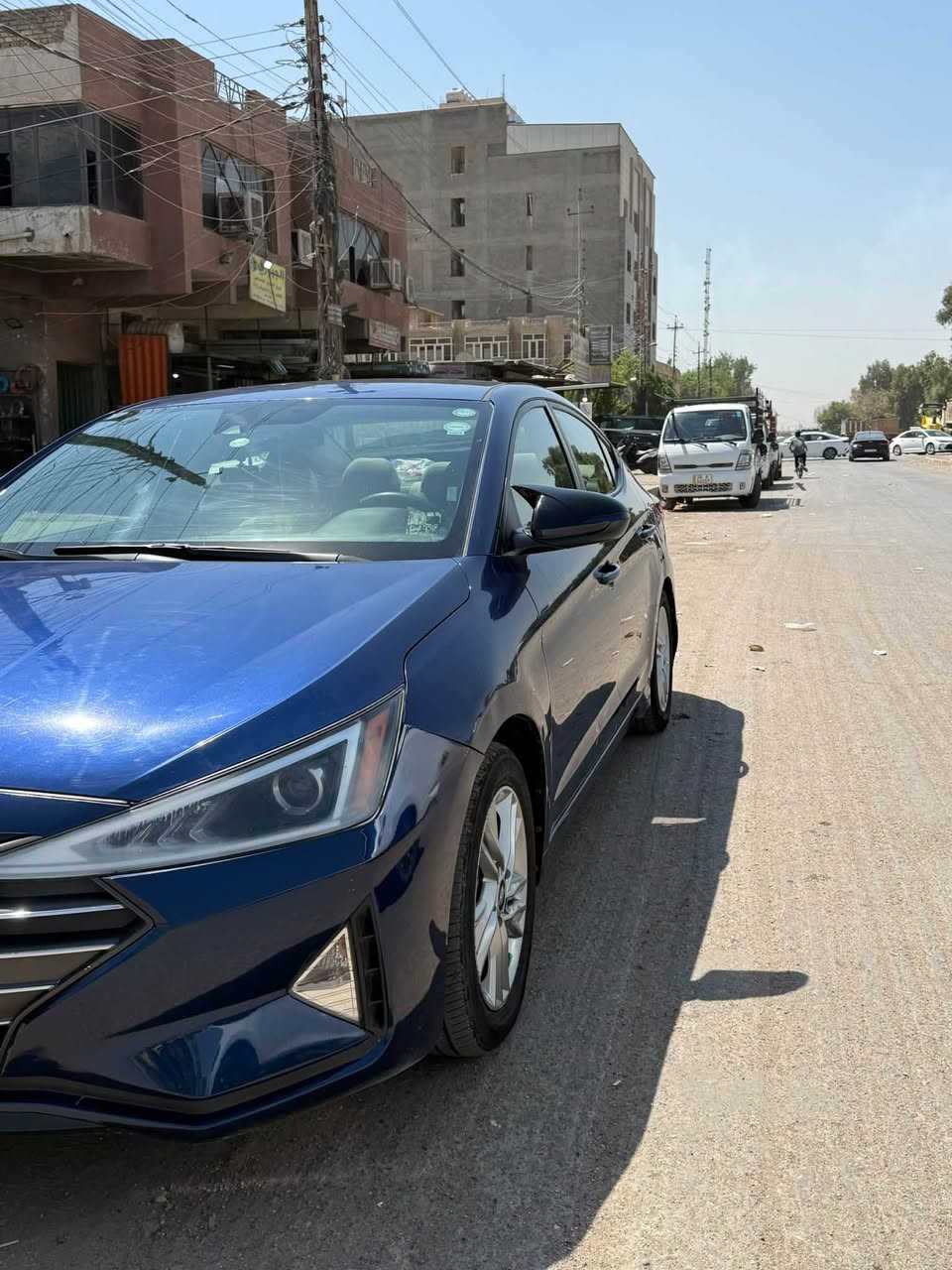 السلام عليكم
النترا للبيع موديل 2020 
وارد امريكي بيهة جاملغ امامي بارد 
وكم شخط بلباب الخلفي واضحات 
السياره رقمهة اربيل 
نضام بانزين وغاز 
نضيفه وخير من الله 
السعر 130 وبيهة مجال بسيط 
السياره باسمي 
للاستفسار ***********
مكان بغداد
