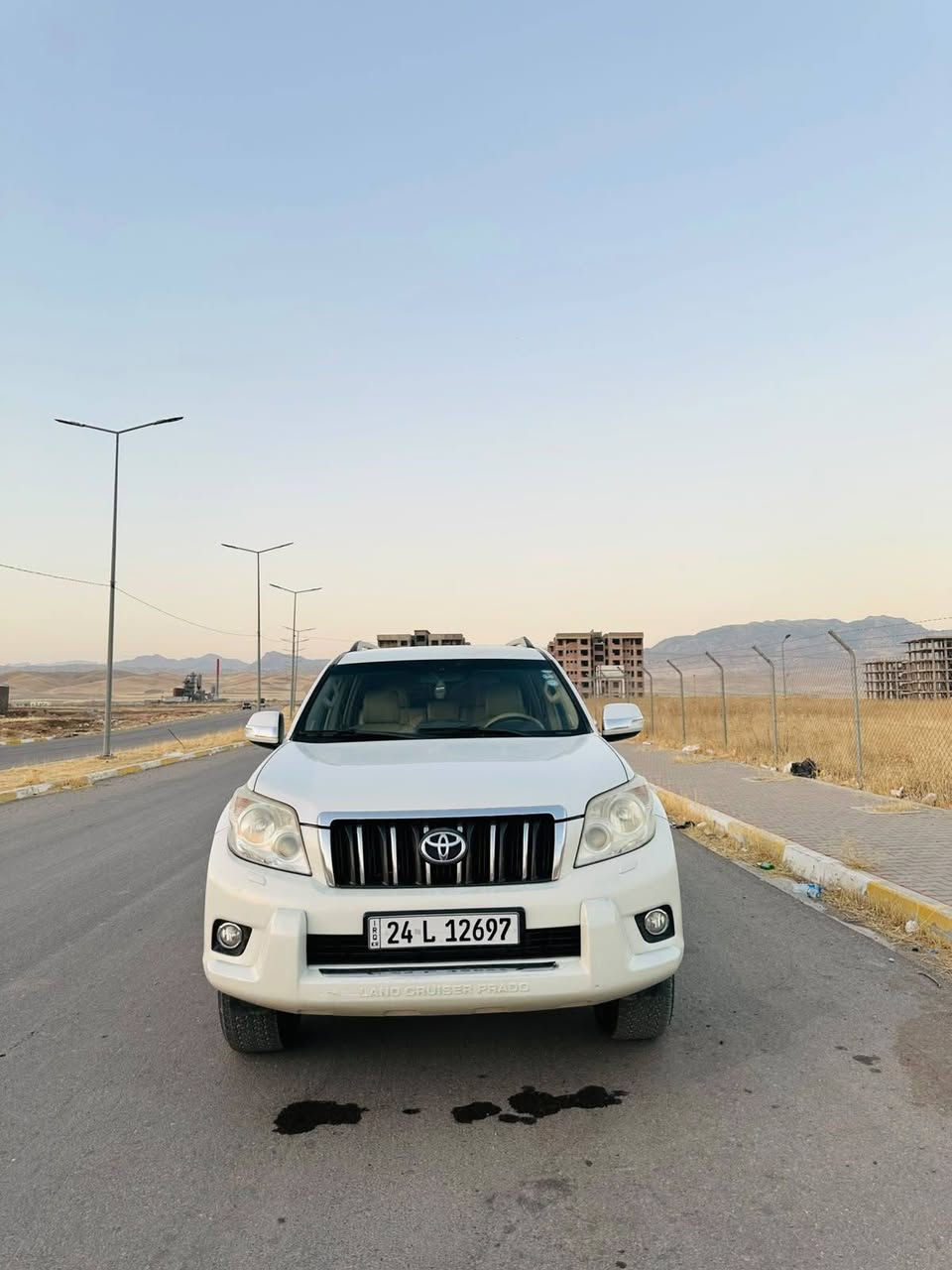 Toyota Land Cruiser Prado TXL)
​الموديل: 2012
​الصبغ: نص قطعة صبغ فقط (باب الراكب الأمامي)، بدون دواخل ومكفول من كلشي.
​السبير: سبير علاقة (عالي).
​السعر: 230 ورقة (23,000 دولار) وفيه مجال بسيط للشراي.
​رقم الاتصال: ***********
.........
تۆیۆتا لاند کرۆزەر پرادۆ (Toyota Land Cruiser Prado TXL)
​مۆدێل: ٢٠١٢
​بۆیاغ: تەنێ نیڤ پارچە بۆیاغ (دەرگەهێ لایێ نەفەری یێ پێشیێ)، بێ تێکچوون و بەشەرت.
​سبێر: سبێر پەڕە.
​بها: ٢٣٠ وەرەقە (کێمەک مەجال تێدا هەیە بۆ کڕیارێ ڕاستەقینە).
​ژمارا تەلەفۆنێ: *********** دهوك, العراق
