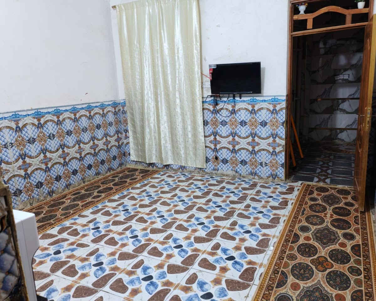 للبيع • ٢٥٠م • مناسب للإيجار