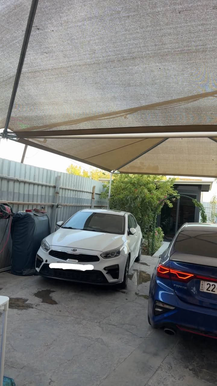 كيا فورتي 2019-S
فتحة وسقف تحكمات ستيرن تحديد مسار وباقي المواصفات .
حادثها باب بامريكا  وباب بالعراق وربع جاملغ الخلفي 
ماشيه 139 ميل 
بيها ملاحضات بسيطه 
كير AT محور 
تبريد شغال خير من الله 
صدرها نضيف بس البوش الخلفيه مال لعكس السايق يرادلها تبديل رقمها اربيل تحويل او وكاله ب اسم شخص
مكانها بغداد العامريه. 
سعرها 113وبيها مجال ماكو هيج سعر 
غير متواجد فيس 
***********

