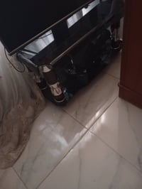 ميز • للبيع
