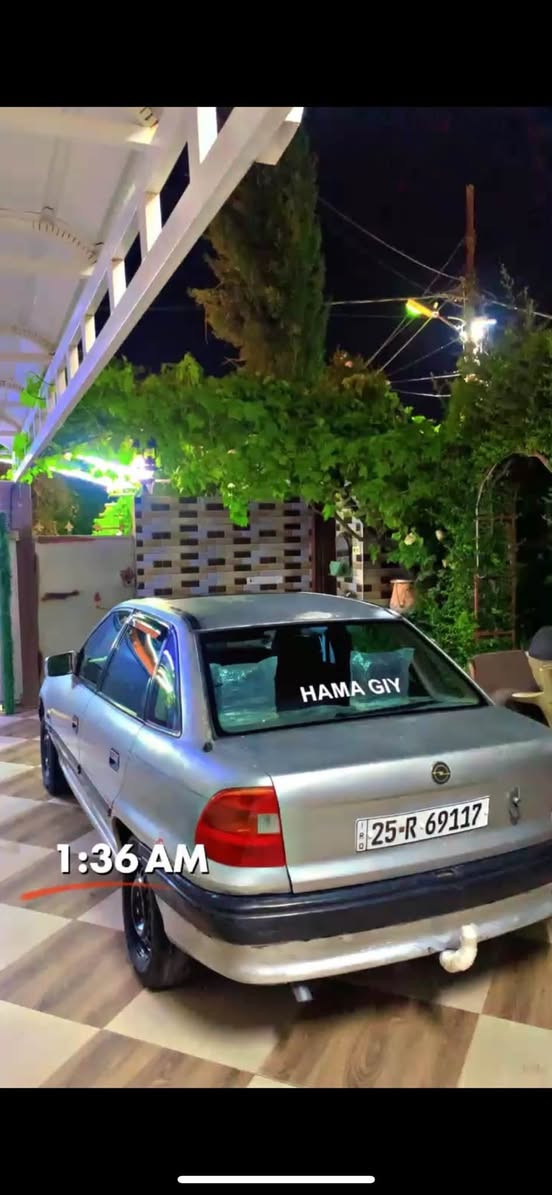 ارپل استرا موديل ١٩٩٢.گيرو مكينه به شه رت  سه رفو بخاري نييه   ره قه موو سه نه وي تازه يه تاكوو ٢٠٢٨   دفتر بنزيني هه يه  مكينه ١٦ ي قايش پانه سعري ٣٥ مجال. 
***********

