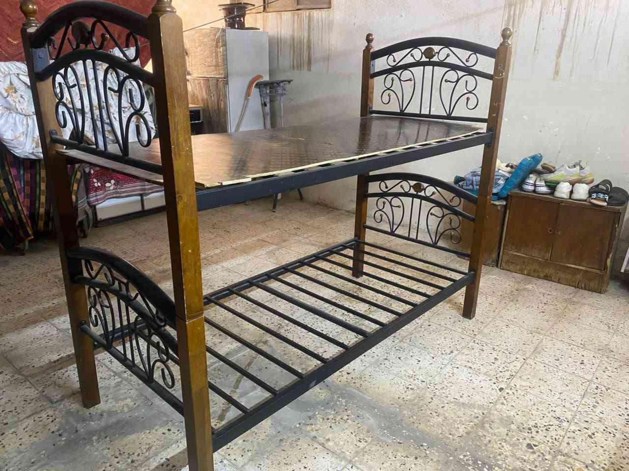جربايه طاقين وتصير كل وحده وحدهه بغداد الحريه السعر70
***********
