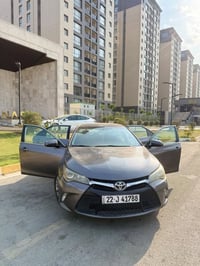 تويوتا كامري 2017 امريكي سونر مرفق رقم اربيل  07715353332  137 وبيها م...