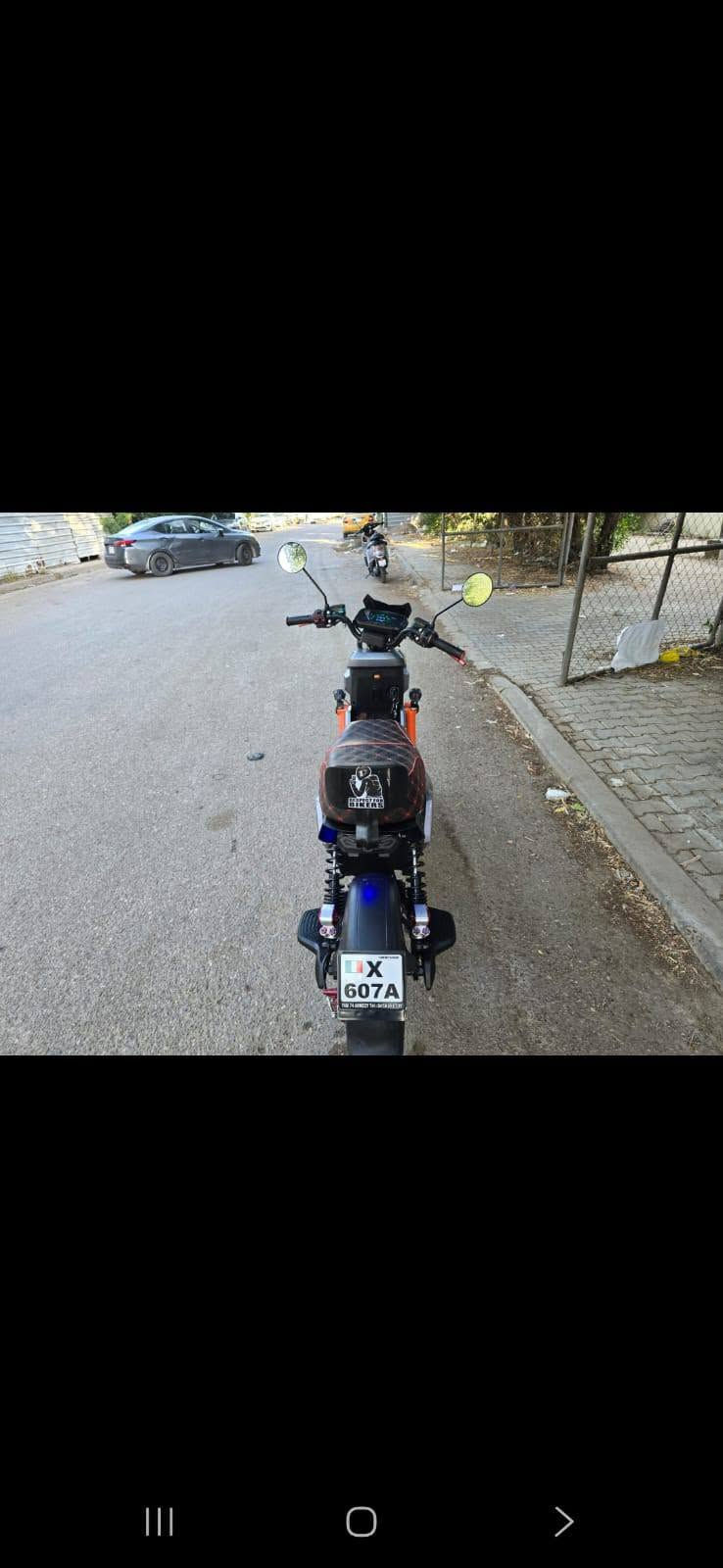 ألسلام عليكم دراجه شحنF15 بطارية ليثيوم دراجه رياضيه 72 فولت عقل وملف 3000 آلاف فول مواصفات رقمي للتواصل ***********
