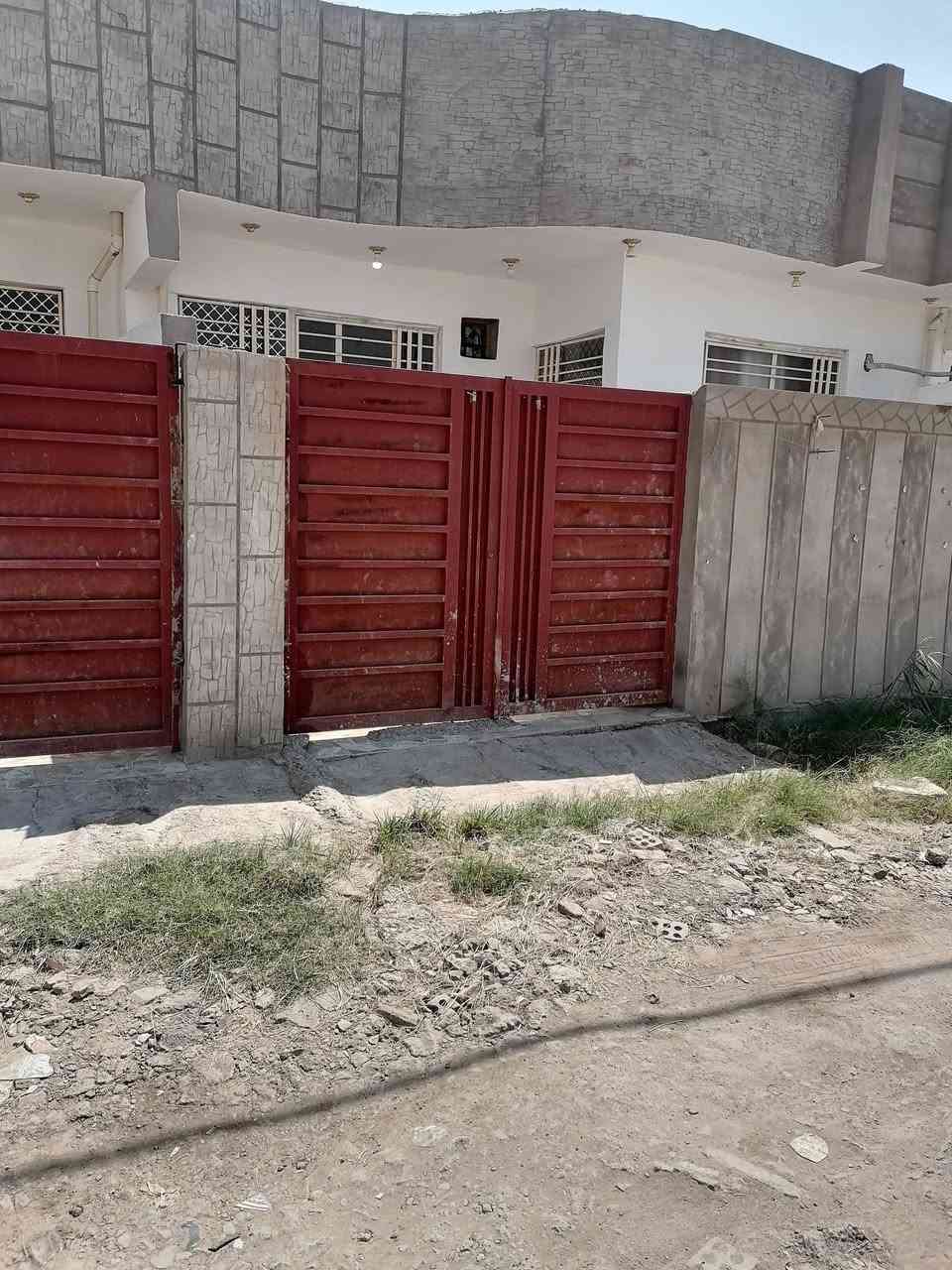 قطعه أرض طابو زراعي قانون ٢٥ مساحته ١٥٠ متر مقابيل ملعب هشام زليزل( تبعد ٤٠ متر) عن الطريق المؤدي إلى قرية عطا الله موقع مميز جاهزه للبناء كما هو موضح في الصور والفيديو أدناه للاستفسار مراجعه مكتب القريني للعقار الجمعيه بالقرب من السايدين *********** او ***********
