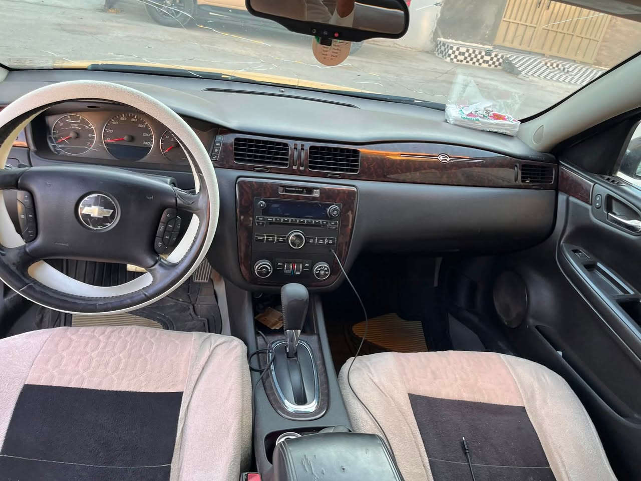 سلام عليكم امبالا3600موديل13 حدايده جاهزه وره وكدام كله جديد مكينه وكيرتبريد جاهز  كله  من طول لطول جديد خط بعقوبه كركوك سنويه 2027 السعر 77 بيها مجال مكاني بعقوبه تقاطع القدس رقم الهاتف ***********
