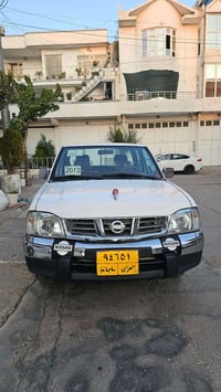 نيسان • ٢٠١٣ • بدون بويه