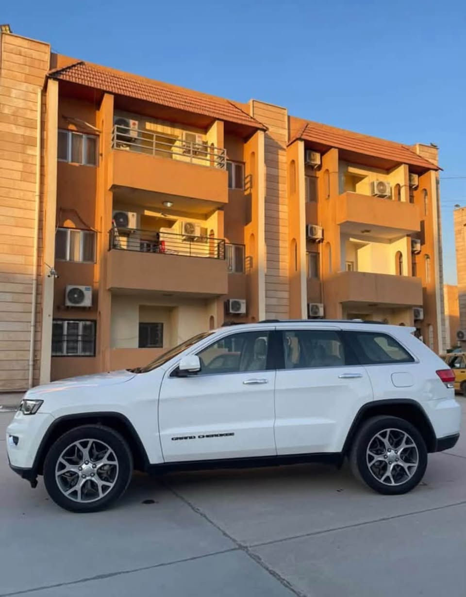 Jeep Limted
2019 خليجي  

وكاله ليث العبيدي ماشيه 72 الف فقط 

وحقيقي , فوول مواصفات , بصمه , بصمه ابواب , كراسي كهرباء , دواخل جلد , بنوراما , ويل الكبير , بك لايت Led , جنطه كهرباء , ترحيب , شاشه , كامرة خلفيه ,  تبريد شاشه , تحكمات ستيرن , دشبول ديجتل , , خزن ميموري 
🔴 سعر السيارة  -255 
بنوراما , رادارات جانبيه , مانع تصادم , مانع انحدار , مانع انزلاق ,  شاشات خلفيه ثنين , تبريد قطعتين ? لدات اماميه , مكينه 6 سلندر  ,  ستيرن كهربائي, تدفئة ستيرن , تدفئة كراسي , تبريد كراسي ,  رقم الجديد اربيل ,  
بيها صبغ ربع اجاملغ امامي وبيها طخه عل وضعها بالجاملغ خلفي مال جهه سايق طعجه مامرجعها بعدني وباقي سياره كفاله ,  فور ويل 4x4

رقم صاحب السيارة : ***********

سعر السيارة  - 255 وبيها مجال
مكاني ببغداد العامرية
