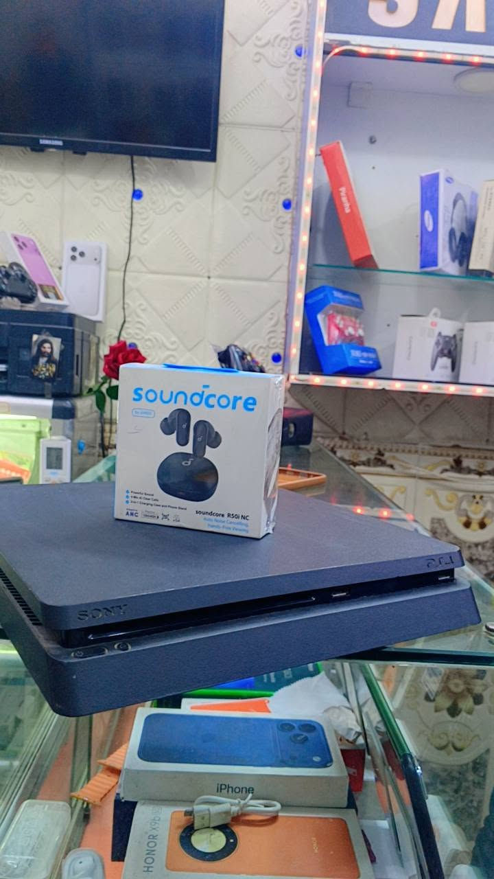 أنكر Soundcore R50i • بطارية ٣٠ ساعة • مقاوم ماء IPX5
