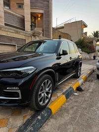 بي ام X5 • ٤٠i اكس درايف • ٩٣ الف كم