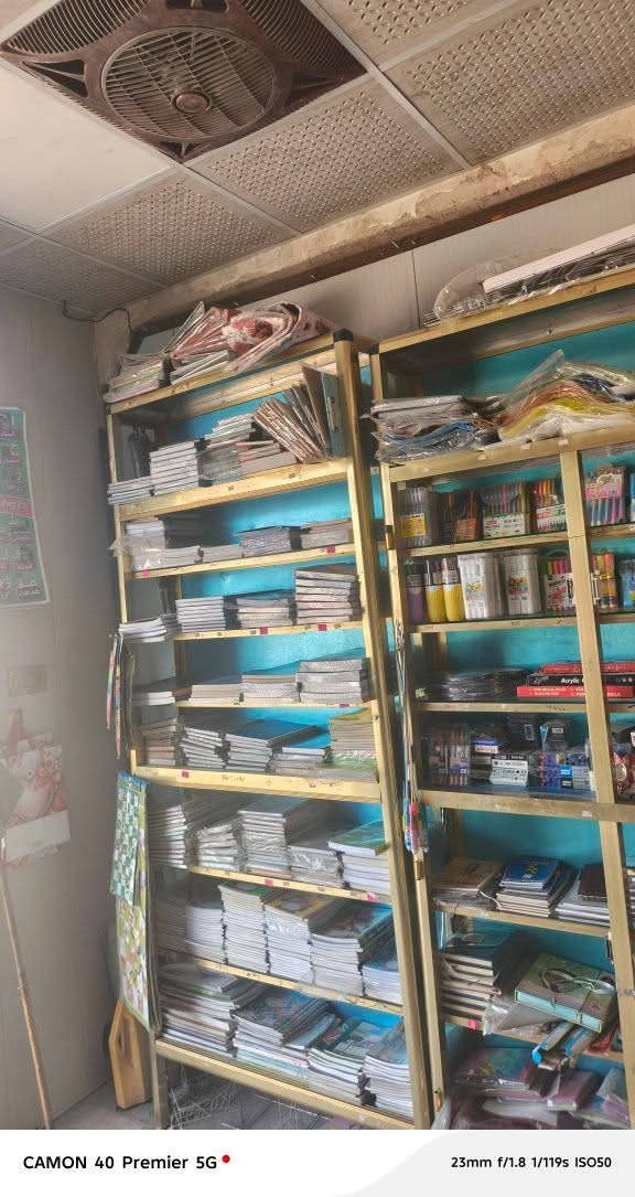 📢 مكتبة مدرسية جاهزة للبيع – كلشي بيها موجود وجاهز للشغل مباشرة 📚🔥
إذا تدور على مشروع جاهز وما تريد تتعب بالبداية، هاي فرصتك 👌
المكتبة بيها كل المستلزمات الدراسية:
📚 دفاتر وملازم
✏️ قرطاسية كاملة
🎨 أصباغ وألوان بمختلف الأنواع
🖨️ طابعات
📠 أجهزة استنساخ عدد 2
📑 كابسة هويات
🪟 جامخانات عدد 2
🗄️ رفوف عدد 3
🪑 كرسي
يعني كلشي متوفر، تفتح وتشتغل مباشرة ❤️
📍 المكان: بغداد – التاجي – سبع البور
💰 السعر مناسب والبيع للجادين فقط
📱 واتساب: ***********
📲 تليگرام: mu_rt38
سبب البيع: لعدم التفرغ بسبب الدوام والدراسة.
📩 اللي جاد ويريد التفاصيل، يراسلني خاص أو على الواتساب.
