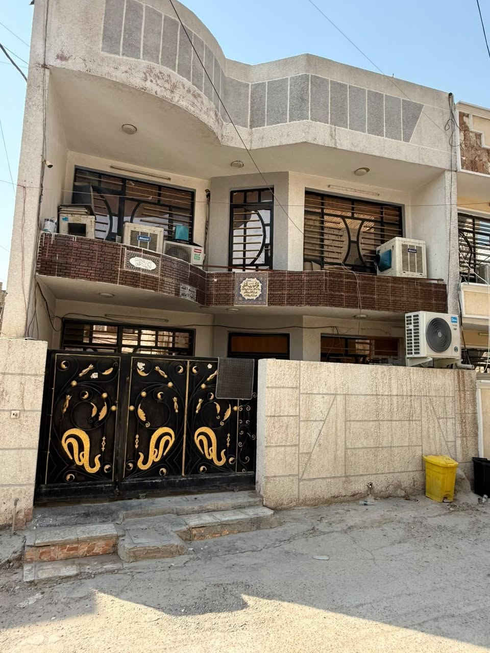 دار للبيع زراعي قرار محكمه سند25
المساحه ١٠٠م طابقين ٣ غرف نوم صاله كبيره مطبغ خدمات ٢ 

واجه ٨م

نزال١٢.٥م 

هاتف ***********📞

         ***********📞

مقابيل مركز اصليخ زراعي قرب جامع الحجية
