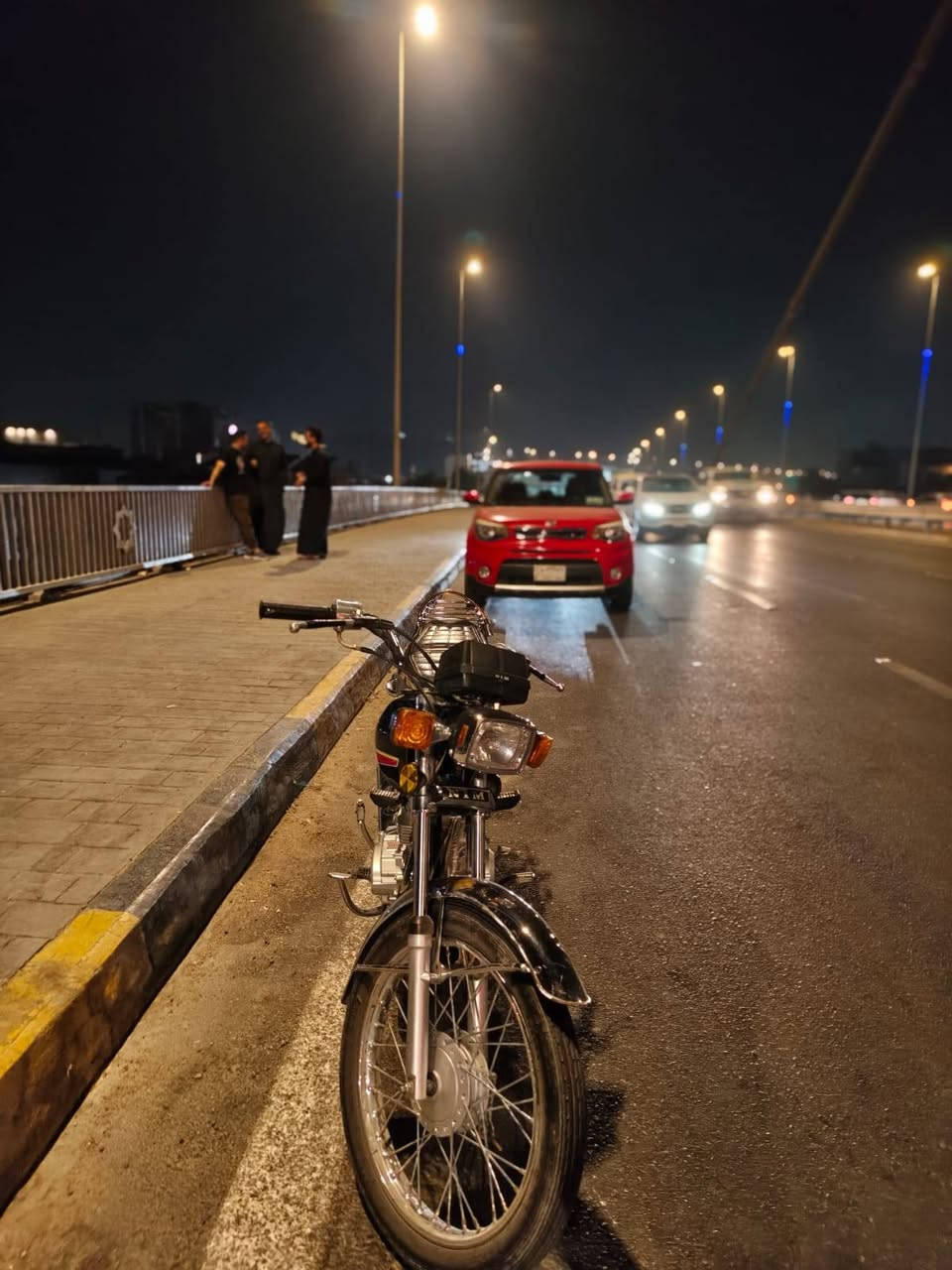 دراجة نامة امتياز 2025 كفالة عامة اي نقص مابيها  ، اوراق كاملة ووياها منفيس السعر 575 وبيها مجال  حك جية ، عنواني بغداد الحرية، رقمي ***********
