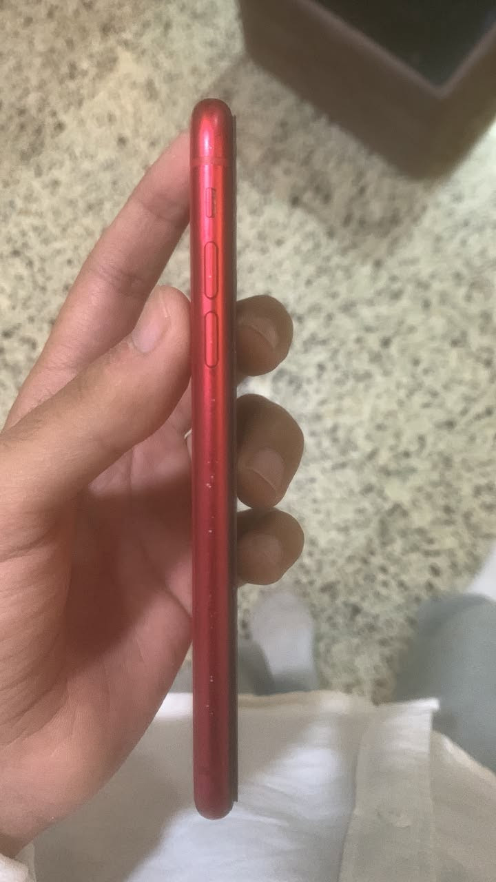آيفون ١١ • ذاكرة ١٢٨ • بطارية ٧٨