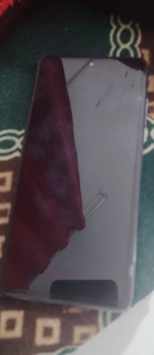 بوكو X3 برو • ١٢٨ جيجا • يطفي ويشتغل