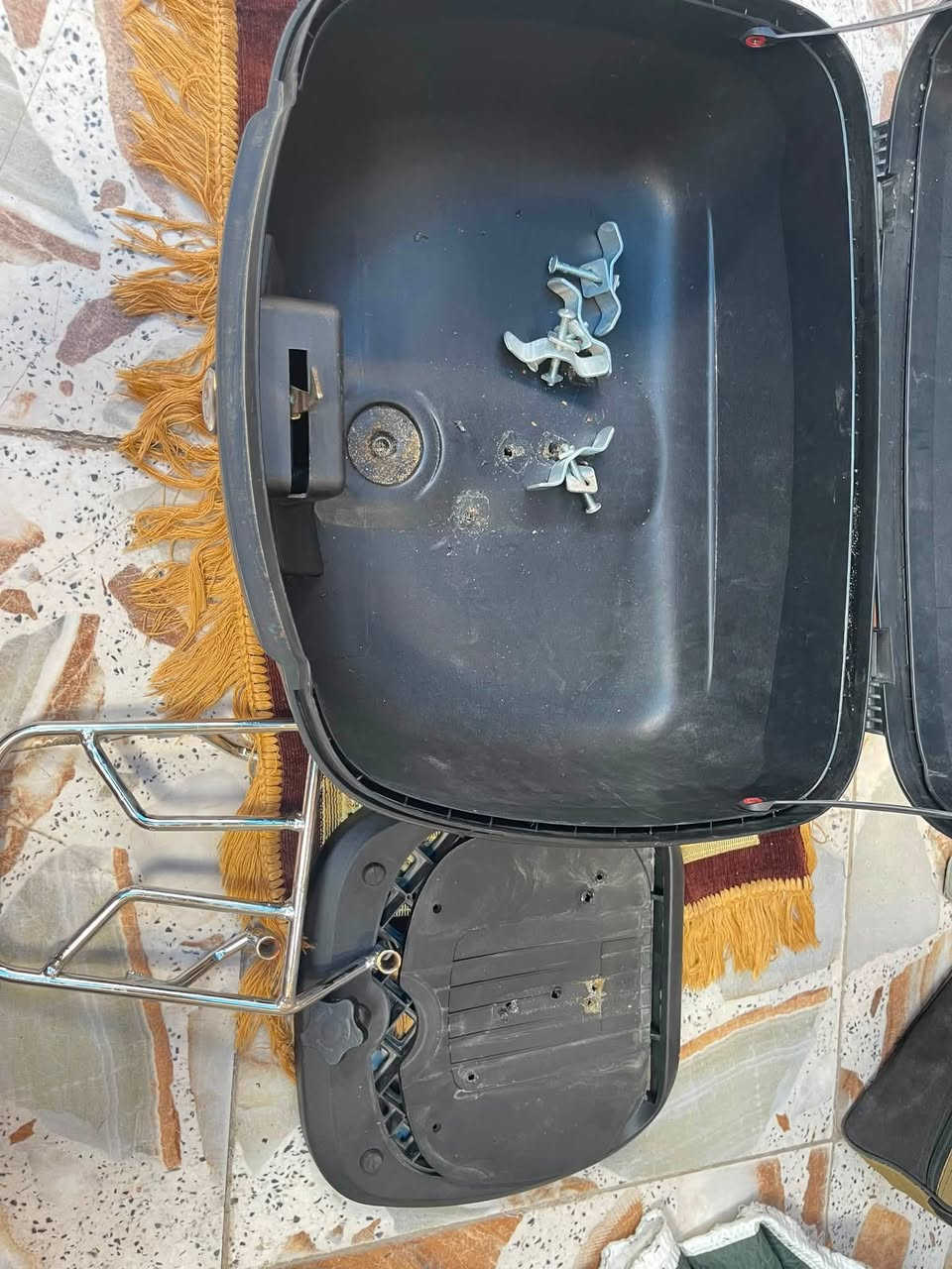 سلام عليكم شباب جنطة جوكر ترهم ع كل الدراجات بس إني شادها ع  Pcx للبيع وسيباية مال Pcx للبيع شلع ابيع السعر 60 وبينه مجال / ملاحظة بس السيباية تنباع وحدها 25 الف /مكاني الشعب / اغراضهن كاملة 
*********** واتساب اتصل 
***********واتساب اتصال
