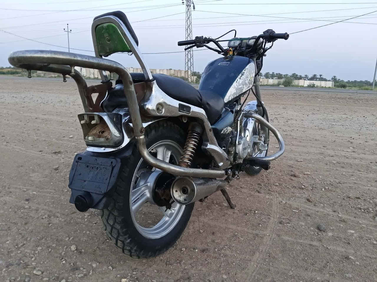 السلام عليكم دايلم للبيع السعر 300 شغال بيه دخانه بس مو قويه الشراي عل خاص او يتصل ***********
