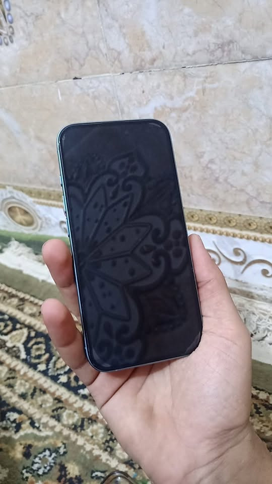 آيفون 16  للبيع الجهاز نظيف 100% كلشي ممبدل بي  الشراي واتساب ***********

نص مكتوب في الصور:
- حالة البطارية
- عادية
- تعمل بطارية iPhone هذه على النحو المتوقع. حول البطارية والضمان...
- الحد الأقصى للقدرة
- ٩٩٪
- هذا قياس لقدرة البطارية مقارنة بقدرتها عندما كانت جديدة. قد تتسبب القدرة المنخفضة بتقليل ساعات الاستخدام بين عملية الشحن والأخرى.
- عدد الدورات
- ٢١٣
- هذا هو عدد مرات استهلاك iPhone لقدرة البطارية.
- معرفة المزيد...
- تاريخ التصنيع
- تموز ٢٠٢٥
- أول استخدام
- تشرين الأول ٢٠٢٥