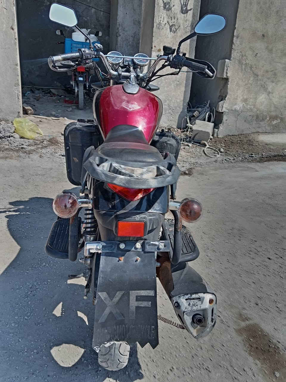 سلام عليكم مراوس حسبالقناعه اللبيع سنكي ناصي  مديل 2020 محرك 150 وراقه جاهزه مكمرك وجاهز باقي عل بصمه تستلم الوحات السعر 900 العنوان الاسحاقي شراي يتصل ***********
