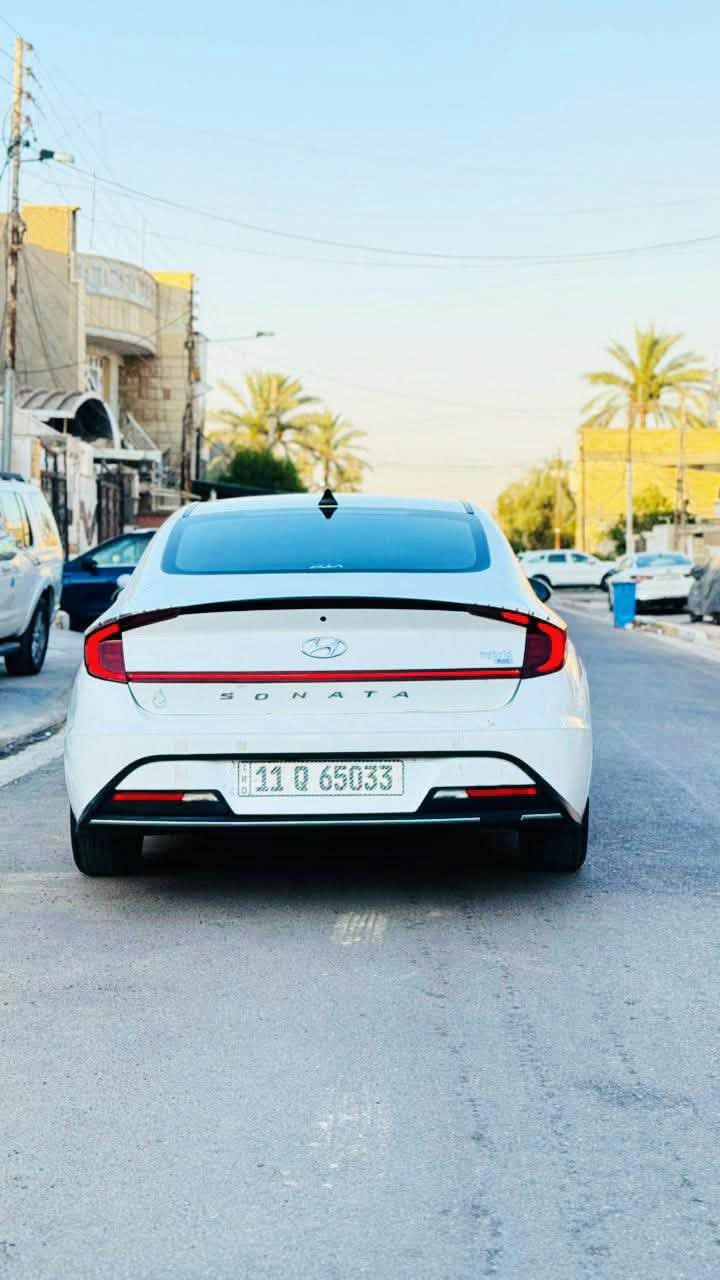 #سوناتا_بلو_هايبرد  مفتوح لل 190 اميركي موديل 23 حادثها  موضح والباقي كله مكفول للغود والشاصي كلهن سليمه . مواصفاتها 

شوف سونارهه من المندلاوي

١. لايت زنون 3 عدسات 
2 . شاشه كبيره 
3 . بصمه وتشغيل عن بعد 
4 . كير دكم 
5. رادار 4 جوانب 
6. هاند بريك 
7. توقف ذاتي 
8. تبريد قطعتين 
9. مانع انزلاق 
10. دبل سماعات 
11. تحديد مسار 
12. تحكمات بل استيرن
13. تحكمات قياده .4
وباقي هواي تفاصيل بيها حلوه 
السعر 161 وبييه مجال 
السياره ماشيه 40 الف ميل     ومكاني بغداد  
للاستفسار الاتصال على الرقم *********** او مراسلتي واتساب
