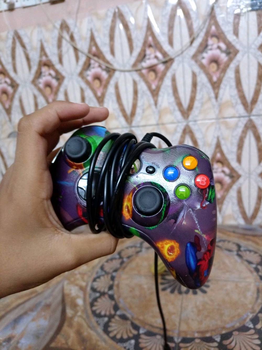 سلام عليكم جهاز اكس بوكس 360للبيع أو مراوس حسب القناعه