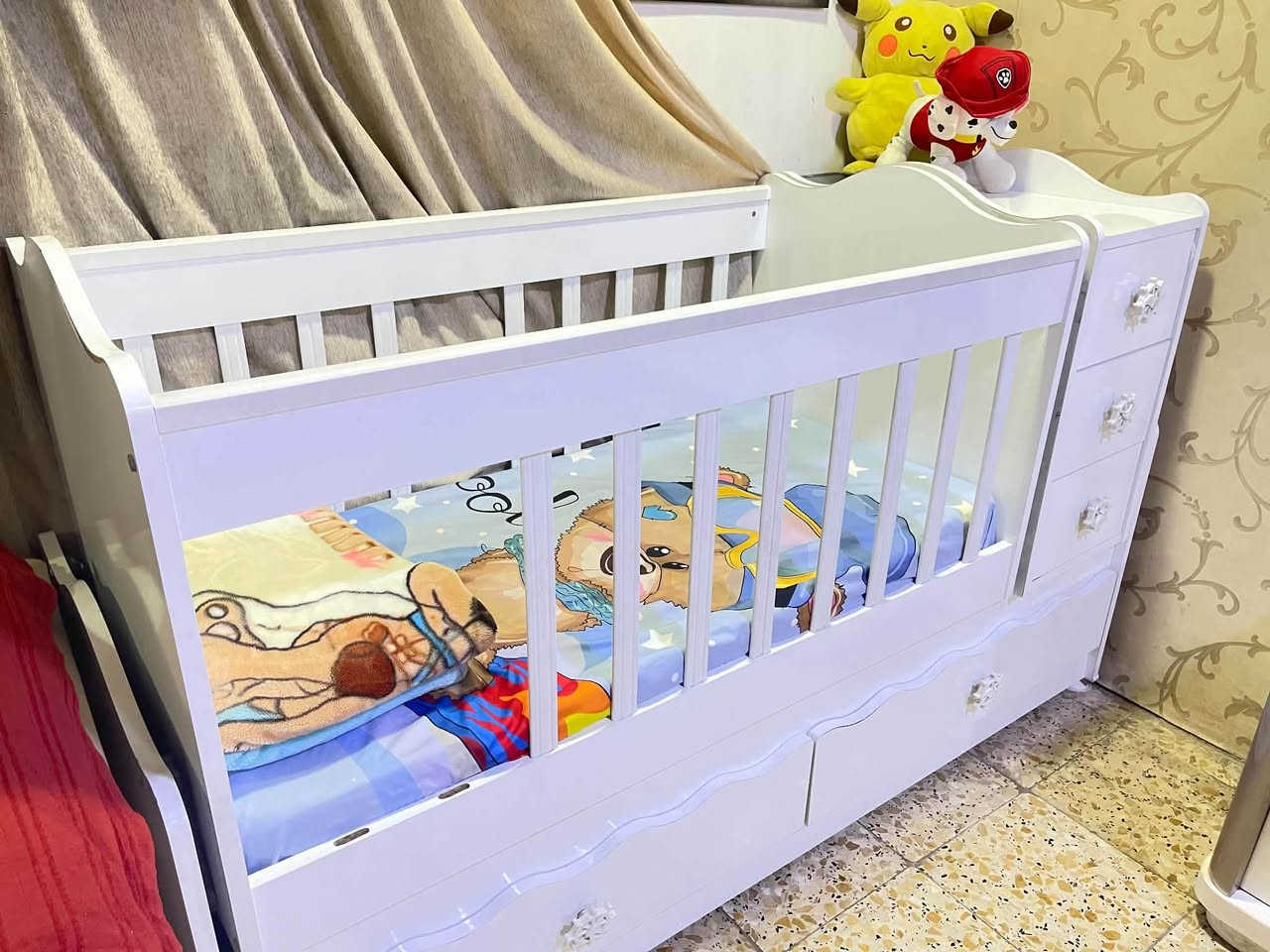 سرير طفل • هزاز • دوشك هدية
