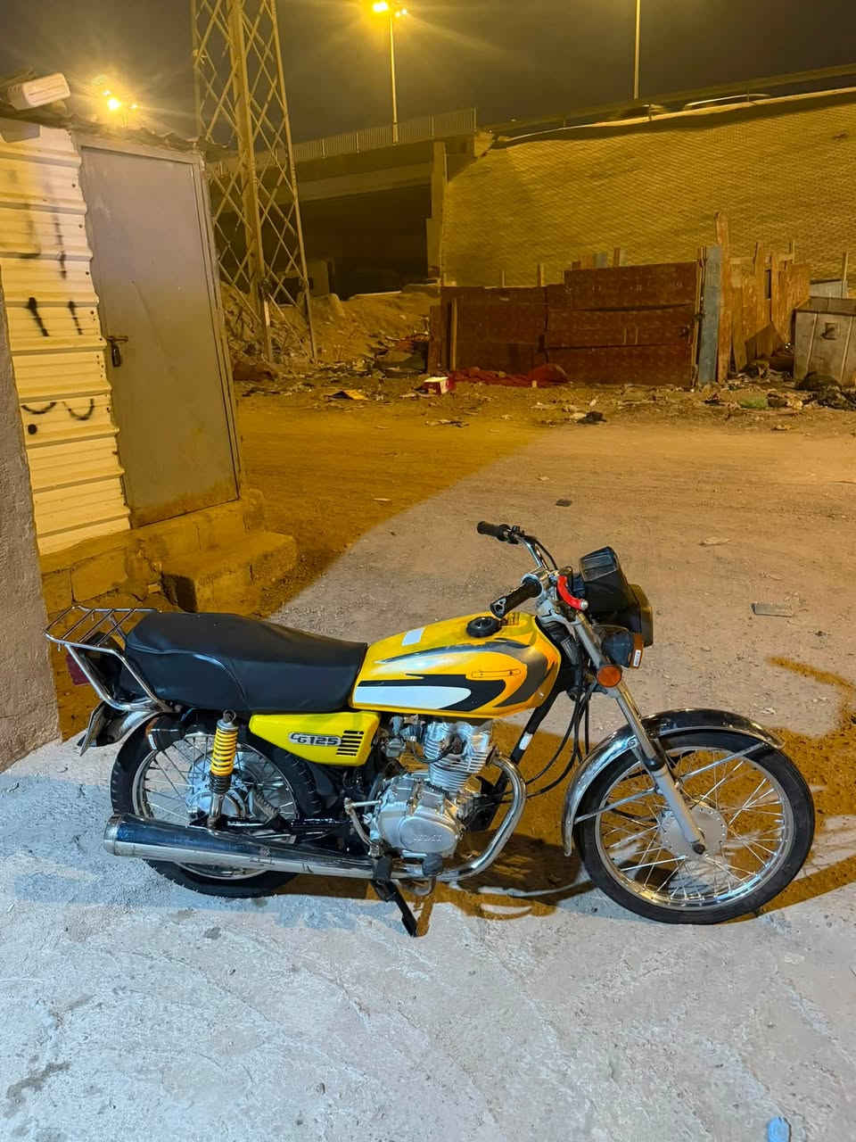 نامه شلامجه موديل 22 بلاد مو تعمير رقم وسنويه انكليزي لغايه 2030 دراجه نضيفه وكلشي بيه بلادي بيها ملاحضات بسيطه سعره 1600 مجال بسيط 
مكاني كزيزه رقمي ***********
