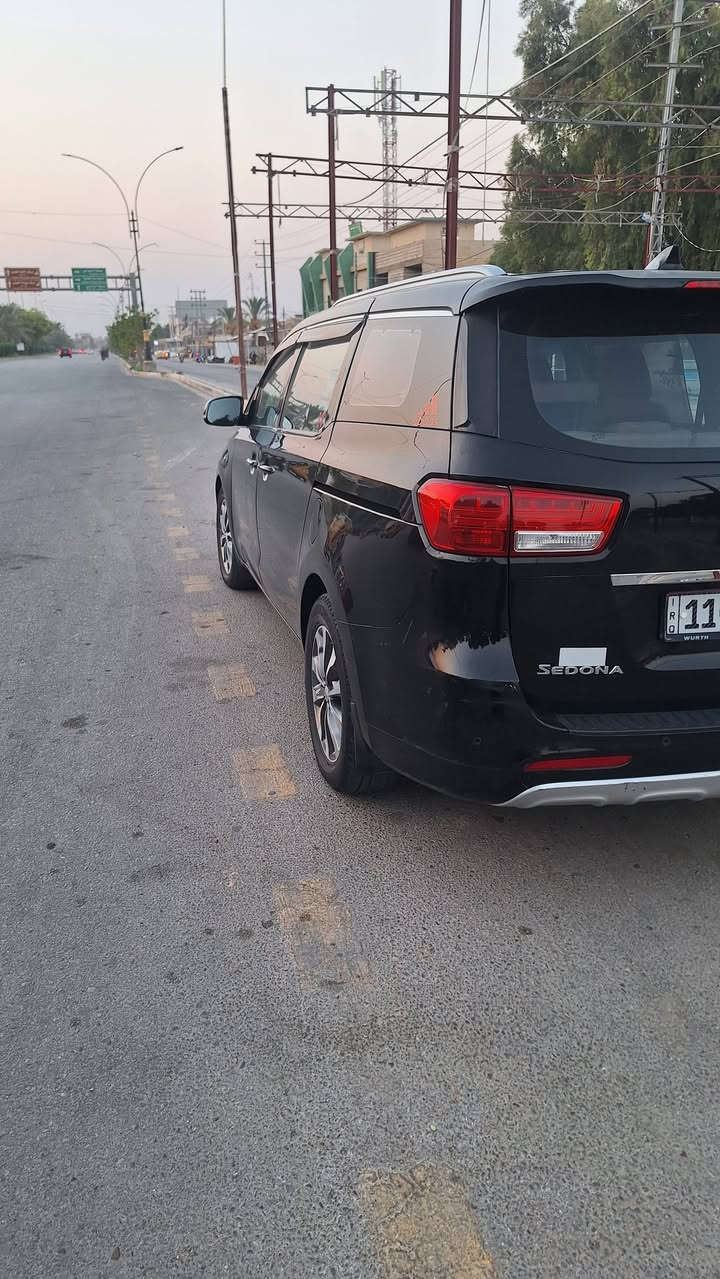 السلام عليكم سيدونا وارد امريكي جاملغين بنيد بارد فول ما عدا الفتحه مكينه ما مفتوح كير حداده تاير خير من الله نضيف سته سلندر 3600 رقم بغداد مكاني كربلاء السعر 162 
***********
