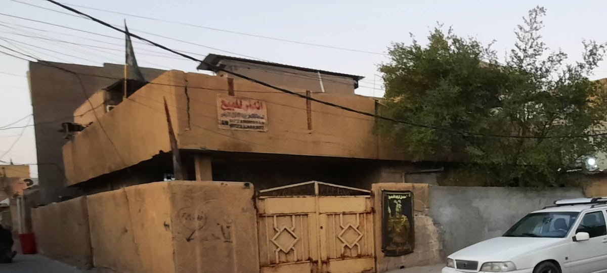 السلام عليكم البيت للبيع بناءقديم مساحة 260متر واجهة 13ونزال20 البيت بيعاع قطعة اراض موقع البيت زعفرانيه باظهره شارع المهد البيت ركن للاسفارتنه الاتصال على الرقم ***********
