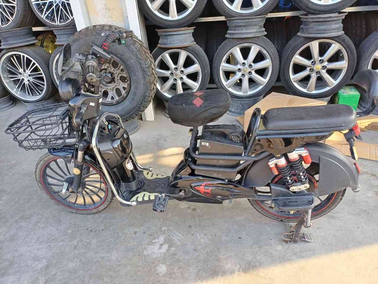 پاسکیل شەحنی  20 ی  
بێکێشەیە هەموشتی ئیشدەکا پاتری 3 ڕۆژە گۆراوە بەشەرتی فەحسی هەموشتێک لە ڕانیە
*********** رانية, السليمانية
