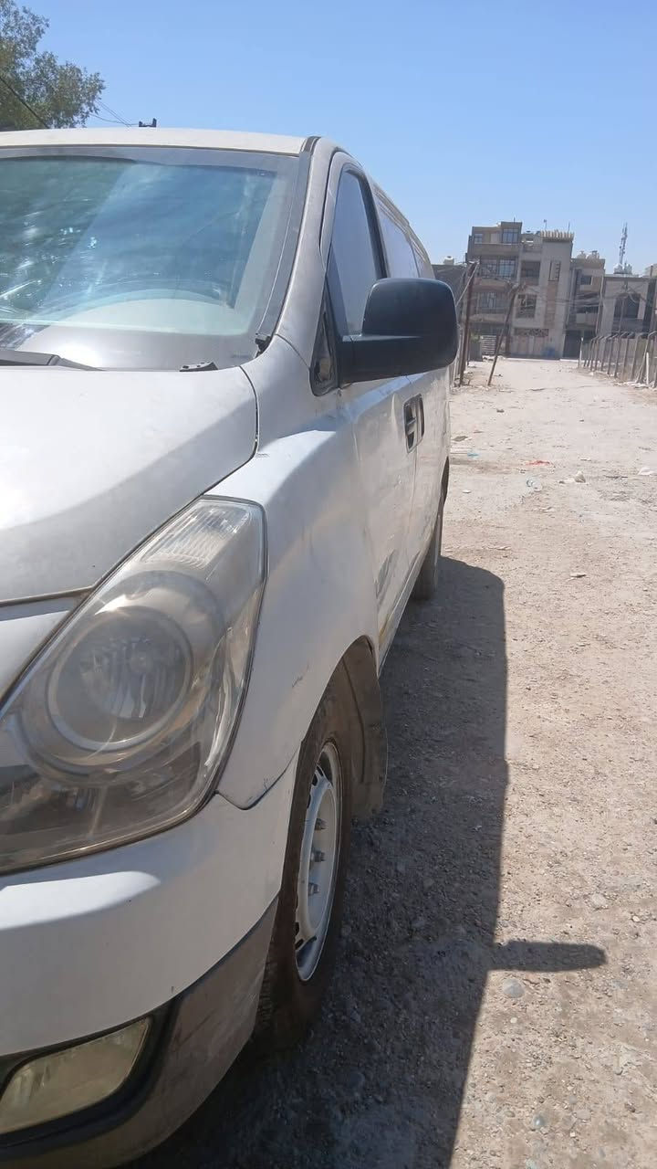 للبيع ستار اكس فان ٢٠١٦ بغداد
محرك مفتوح كاز
محرك وكير بحاله ممتازه 
حداديه جيدة جدا
يوجد ملاحظات ع دواخل السيارة و البدي
باسمي وبسعر مناسب

التواصل ***********
