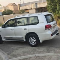 لاندكروزر 10 مكفوله وسياره جديده خير من الله بسمي رقم اسليمانيه سنويه ...
