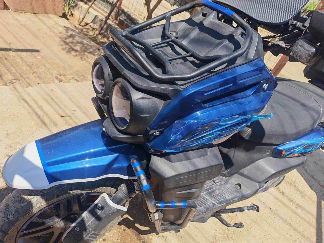 اباجي فول الفول الفول وعل فحص ملف 300 6 بطريات مصطره وعل فحص حيل سريع وقوي زلغ مابي هواي بي موصفات يرجع بك يمشيك بل شحنه الوحده 80 كيلو وكثر 3 سرعات السرعخه مالته 100 كامل مكمل جاهز من كلشي ومكفول من كلشي السعر 900 وبي مجال جماعت 800 مابيع لله يرحم ولديكم وكلكم عله راسي المكان ابو غريب خرنابات هذ رقمي *********** البطريه الوحده38 امبير ولله اجيت بي من الحبانيه لبو غريب خير من لله
