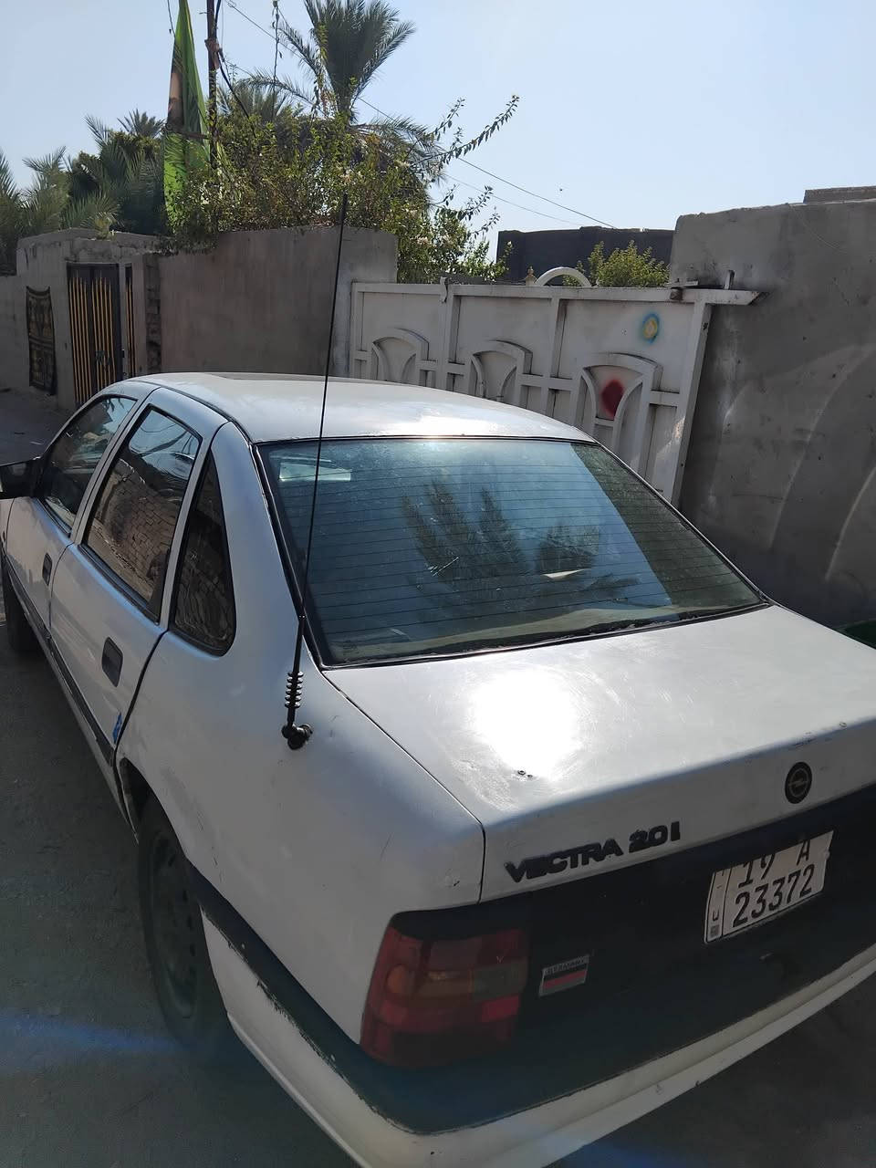 السلام عليكم 
للبيع سياره اوبل فكتره 
موديل ٨٩  رقم كربلاء باسمي سنويه ٣١ تحويل مباشر 
حداديه جديده تخم تاير كهربائيات شغاله
مكينه بيه خيط تبخير بسيط  
السعر  ٢١ وبيه مجال 
الموقع بغداد بوب الشام 
للاستفسار 
***********
