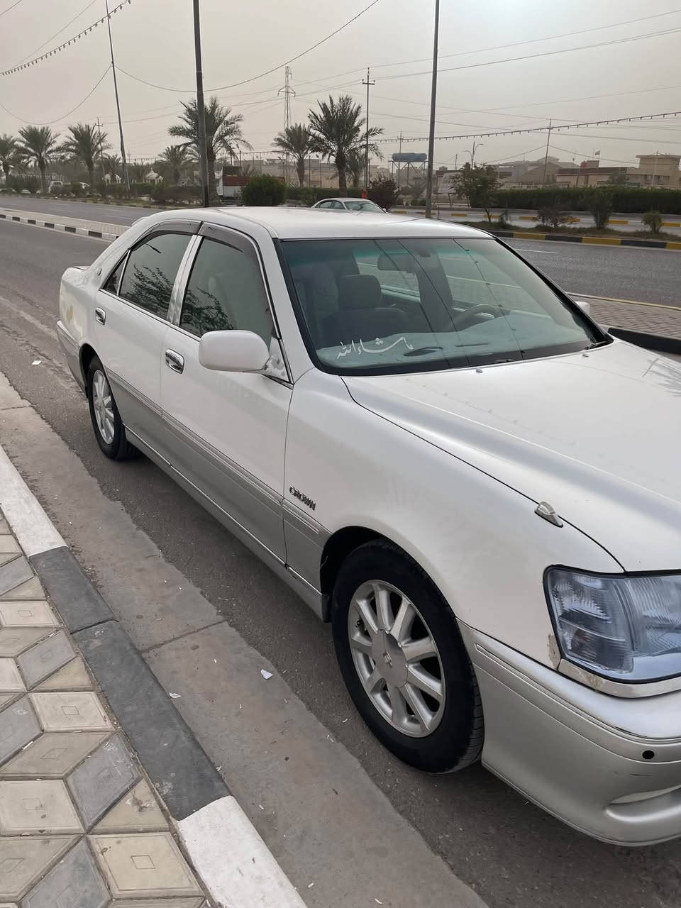 السلام عليكم 
جنون للبيع موديل 1999 سنويه الى 2027 رقم انكليزي دكمتين حداديه جديده تخم تاير جاهزه السياره مكينه وكير خير من الله والباقي مثل ما موجود بل صوره السعر 91 وبيها مجال بسيط واني خادم *********** هـ عنوان البصرة سفوان
