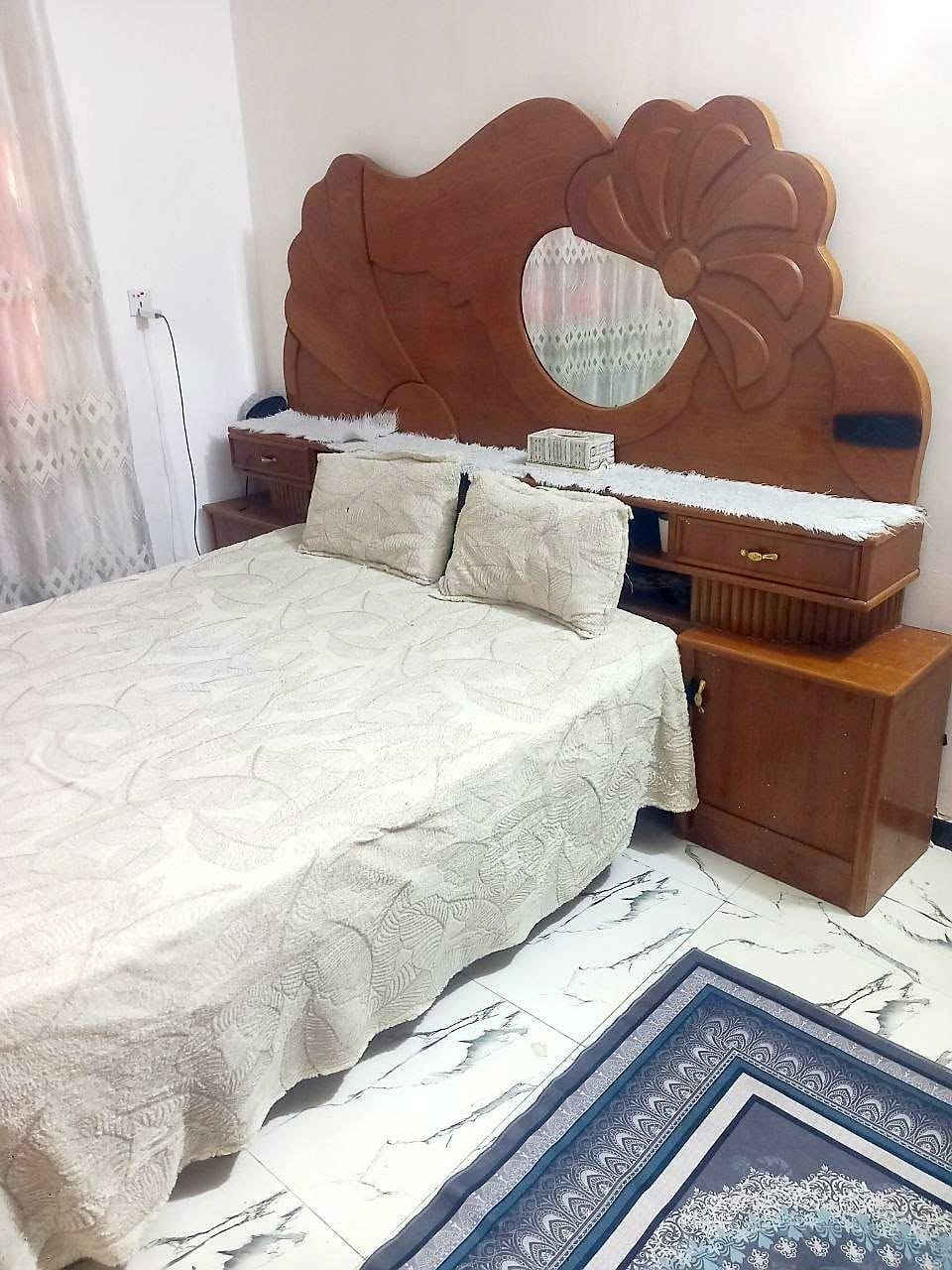غرفه اخشاب • عراقي • نضيفه