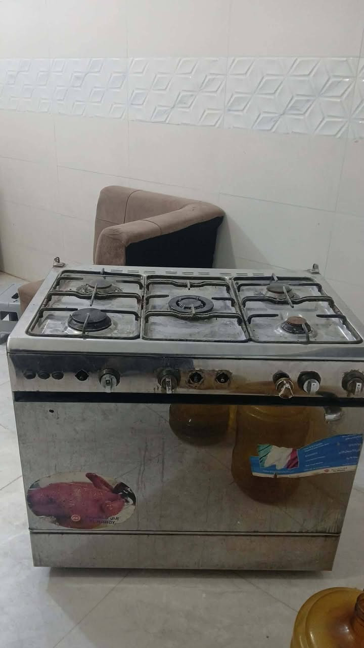 طباخ للبيع ب١٠٠ بي مجال عوزة ترتيب
***********

