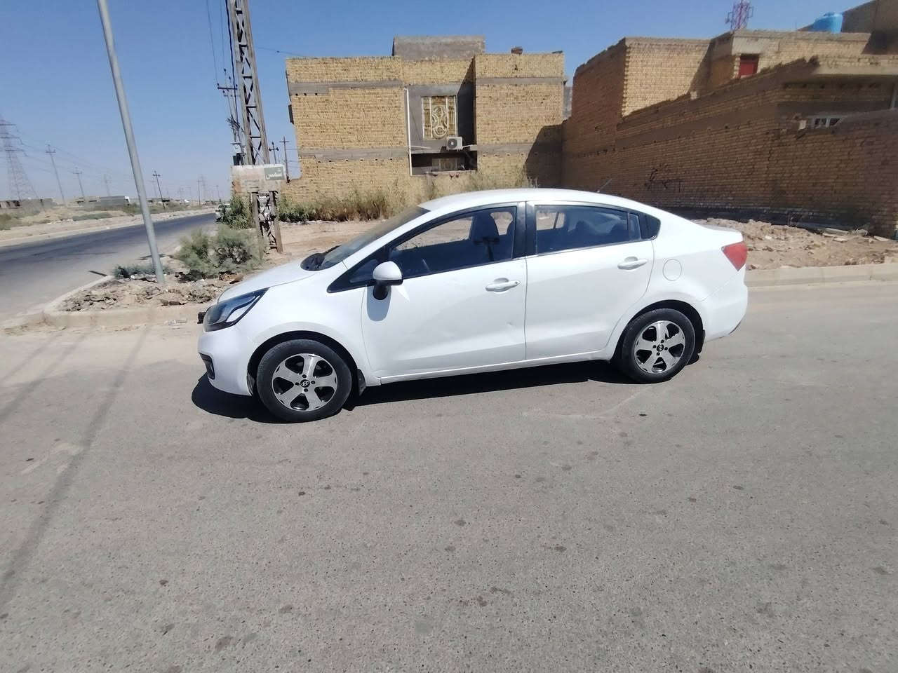 سلام عليكم كيه  ريو ١٢ خليجي بدون حادث رقم نكليزي كير مكينه مكفولات تبريد ثلج كير عادي ٧وي البك مكان واسط الكوت مركز سعر ٦٨رقم ***********
