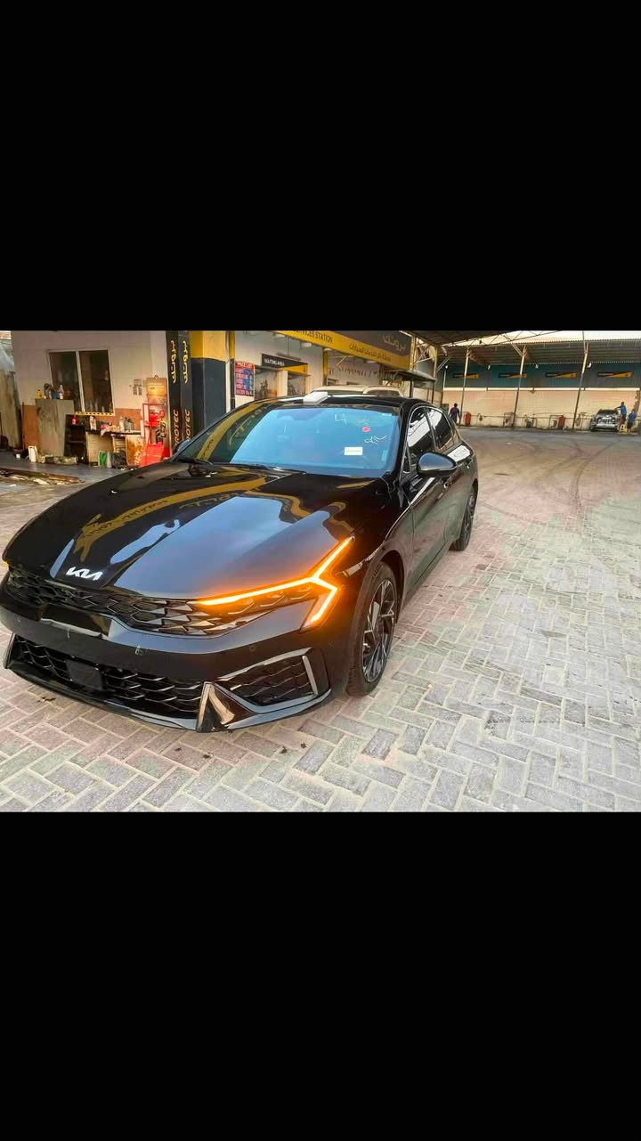 السلام عليكم كي فايف موديل 2025 وارد امريكي فول مواصفات حادث بنيد فقط كشنات كهرباء بنراما محرك 2500 تنفس طبيعي رقم بغداد سياره جديده مكاني بابل السعر ١٨٥ مجال قليل ‭***********‬
