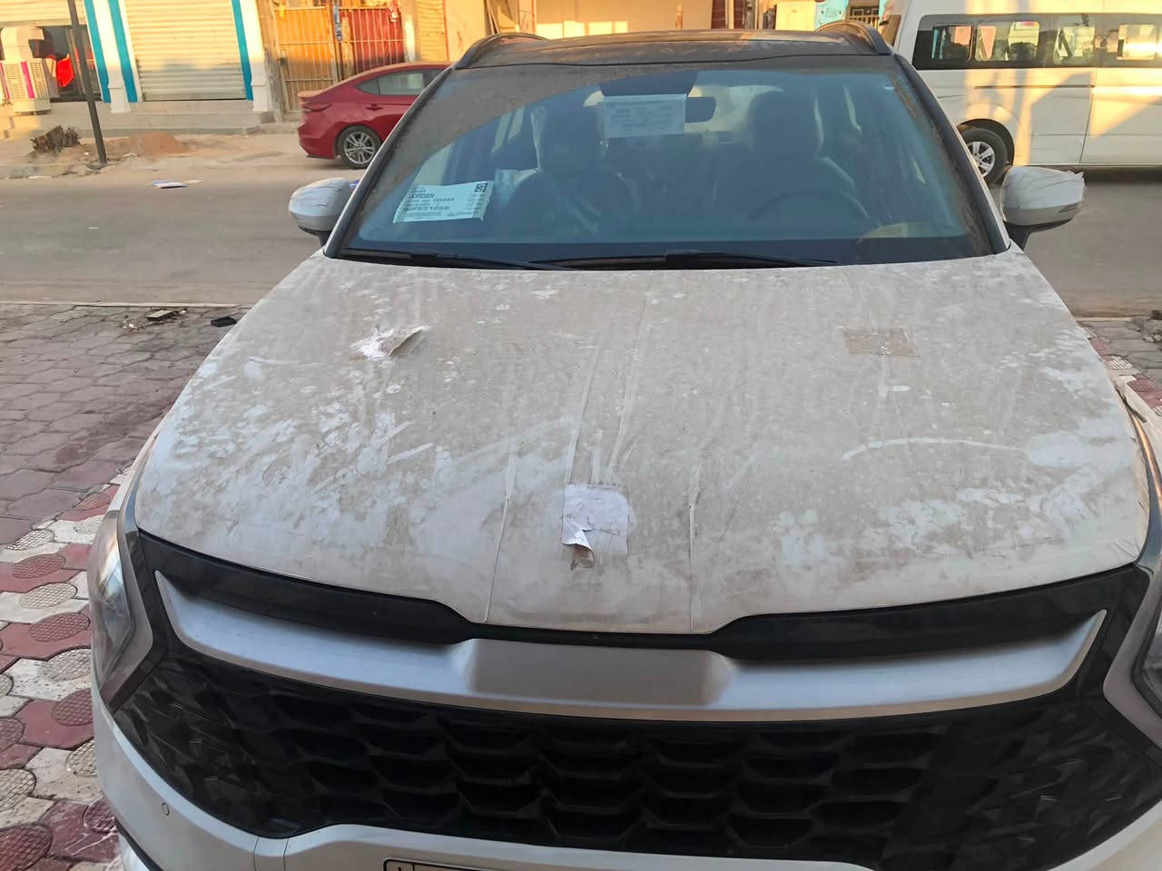 السلام عليكم سبورتج موديل2025 ماشيه700km فول مواصفات بانوراما 
ويل حجم19
كراسي كهرباء
صندوق كهرباء
مكان السياره كهرباء للاتصال:***********
مكان السياره بغداد السياره للبيع فقط

